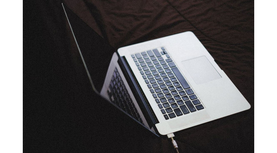 Можно ли держать MacBook постоянно на зарядке