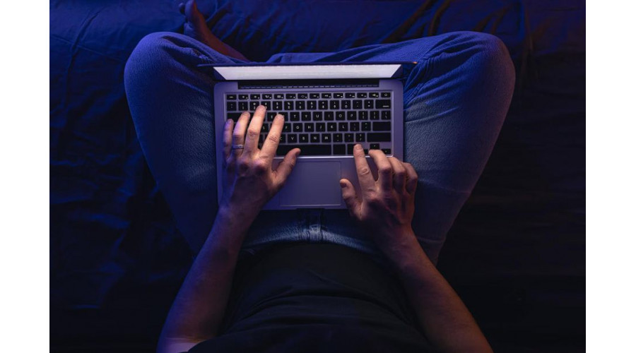 Как выбрать ноутбук для работы: на что обратить внимание в 2026