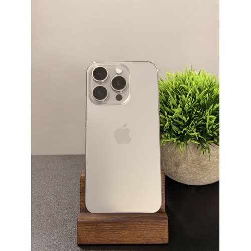iPhone 15 Pro 256гб серый