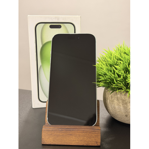 iPhone 15 128гб зелёный