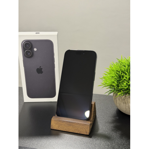 iPhone 16 128ГБ чёрный