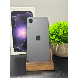 iPhone 17e 256гб чёрный eSim