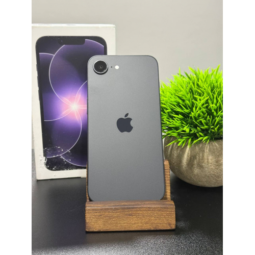 iPhone 17e 256гб чёрный eSim