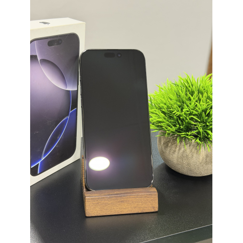 iPhone 16 Pro Max 256гб Чёрный eSIM