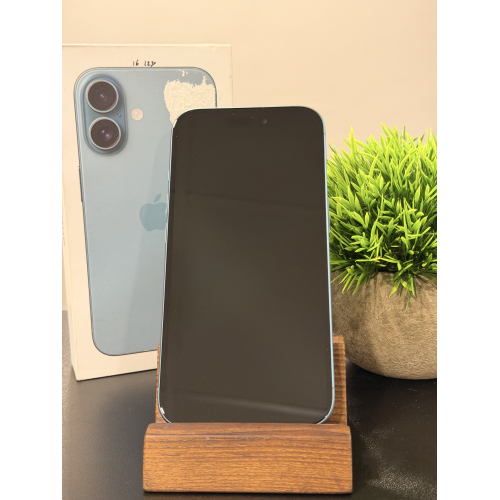 iPhone 16 128гб зелёный