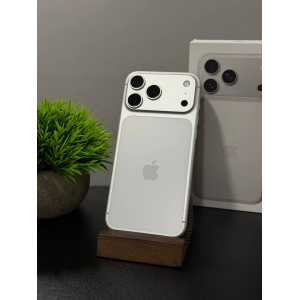 iPhone 17 Pro Max 256гб серебристый Sim+eSim