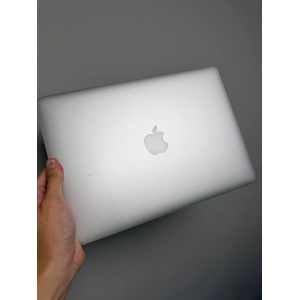 Macbook Air 13 2017 i5 8/128 серебристый