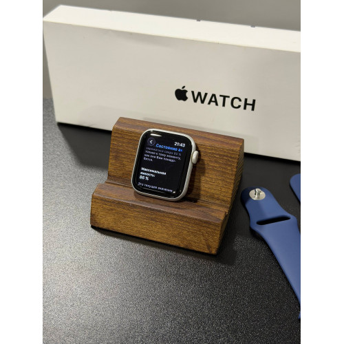 Apple Watch SE 2 40mm Светлые