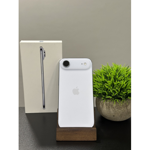 iPhone Air 256гб голубой