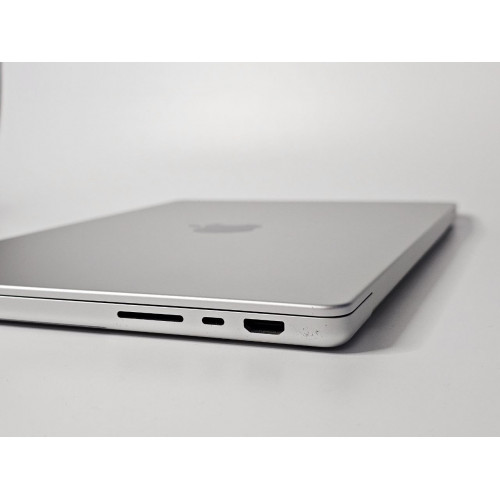 Apple MacBook Pro 14 M1 (2021)