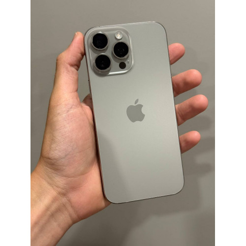 iPhone 16 Pro Max 256гб Серый