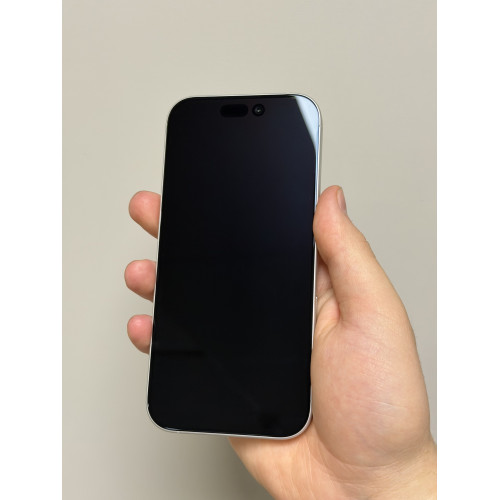 iPhone 17 256ГБ белый sim+esim