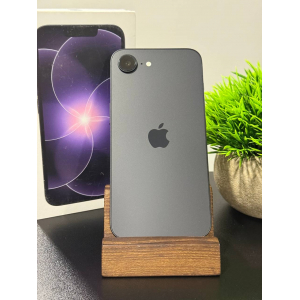 iPhone 17e 256Гб ESIM черный
