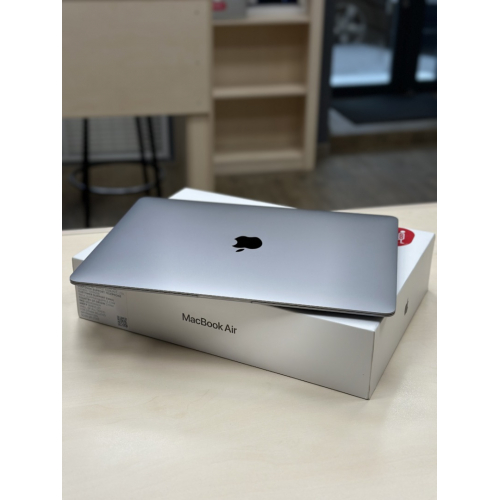 MacBook Air 13 M1, 8/256, Space Gray