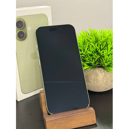 iPhone 17 256 зеленый sim sim