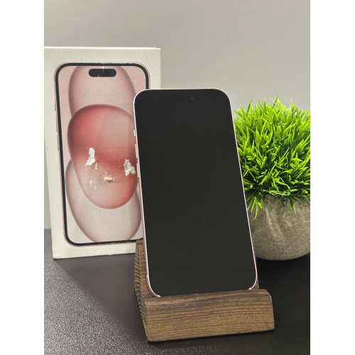 iPhone 15 128гб розовый