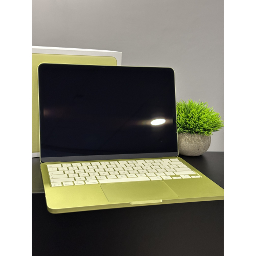 MacBook Neo 8/256гб цитрус