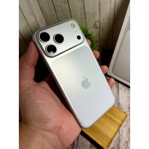 17 Pro Max, Silver, 256GB, eSIM
