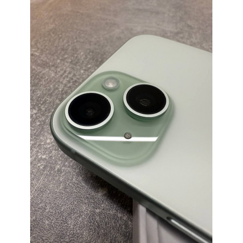 iPhone 15 256Gb Green