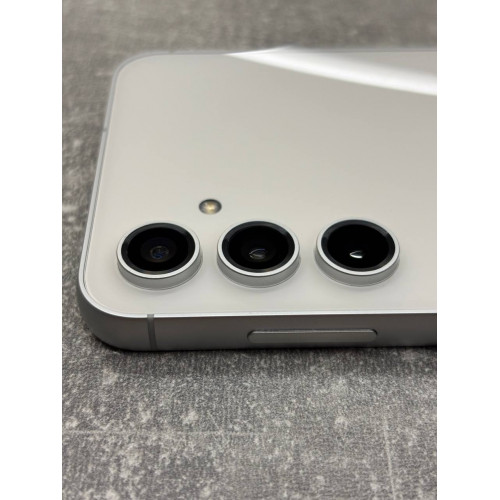 Samsung Galaxy S23 FE 8/256 Cream