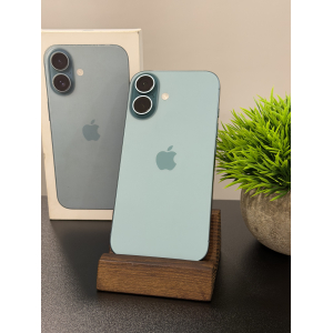 iPhone 16 128гб зеленый
