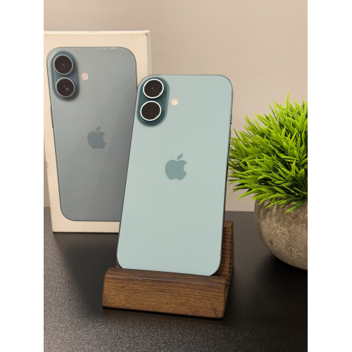 iPhone 16 128гб зеленый