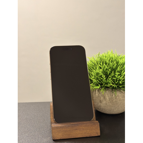 iPhone 16 Pro 256гб золотистый