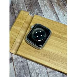 Apple Watch Series 8 41mm Starlight