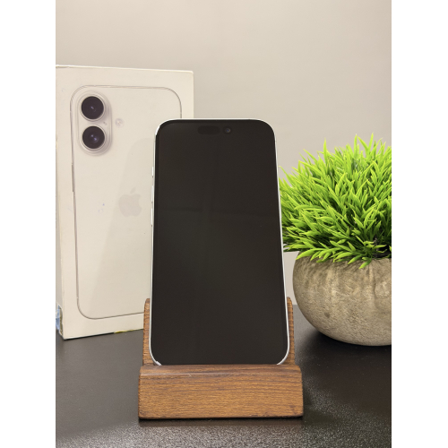 iPhone 16 128gb белый