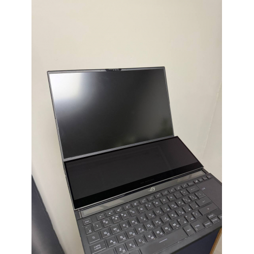 Игровой ноутбук ASUS ROG Zephyrus Duo 16