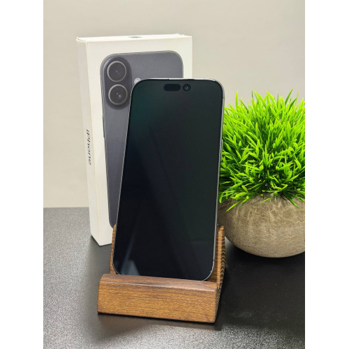 iPhone 17 256ГБ eSIM чёрный