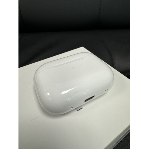 Кейс Apple AirPods 2 2022 Lightning