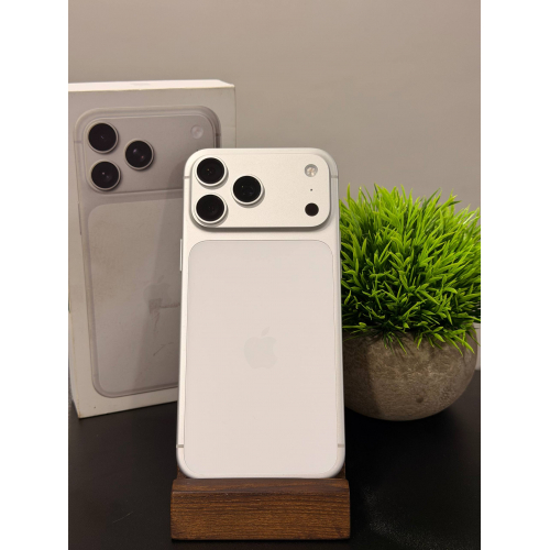 iPhone 17 Pro Max 512гб серебристый Sim+eSim