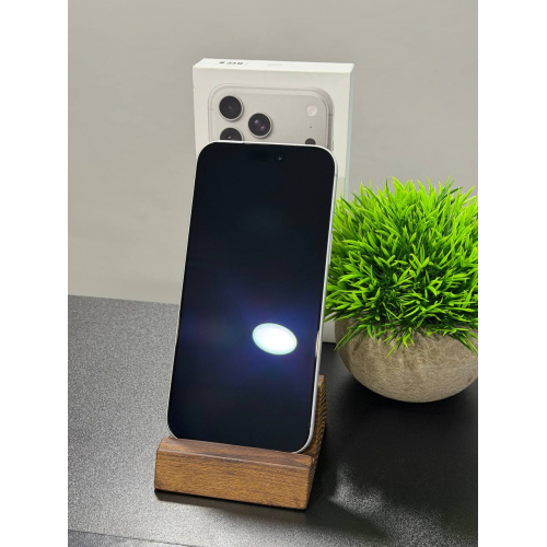 iPhone 17 Pro Max 512гб Белый sim esim