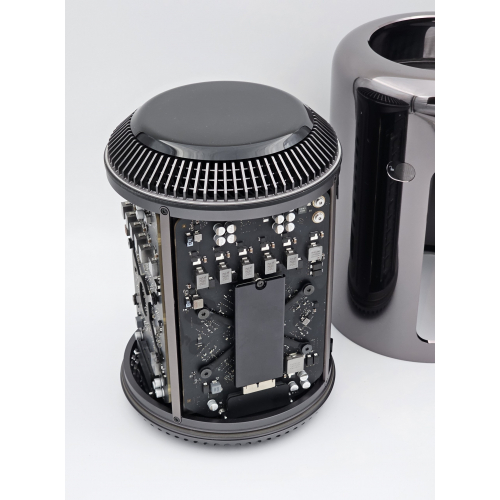 Apple Mac Pro (Late 2013)